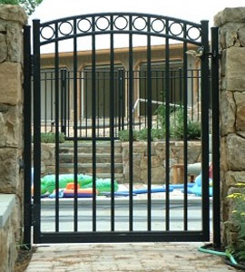 Aluminum Gate Replacement in Three Lakes