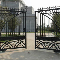 Custom Iron Gate Fabrication in Royal Palm Estates, FL