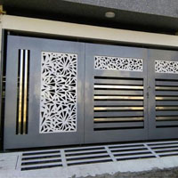 Modern Iron Gate Installation in Lauderhill, FL