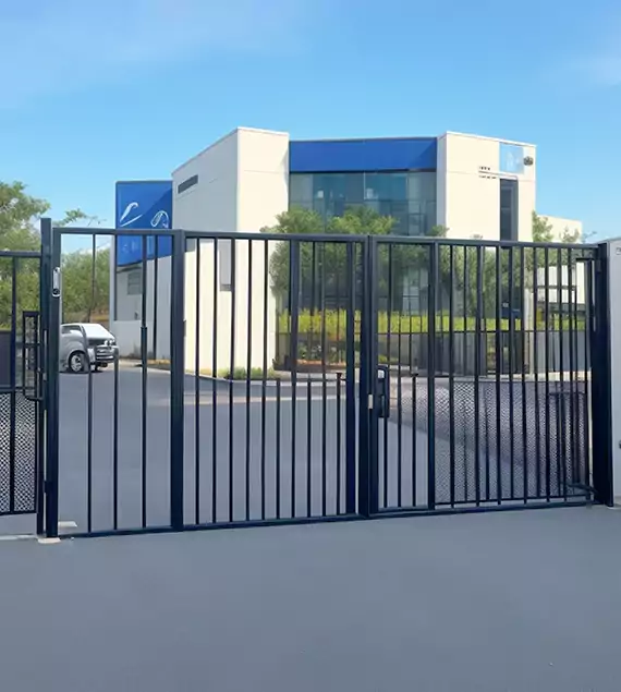 aluminum-gate-installation-about