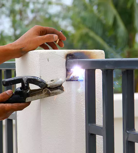 24/7 Emergency Gate Repair Service