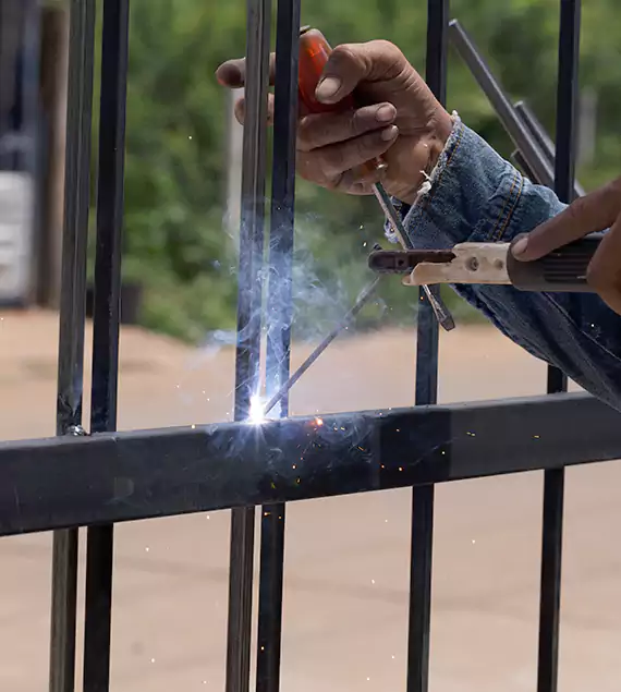 24/7 Emergency Gate Repair Service