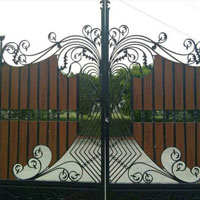 Main Gate Fabrication in Beverly Hills, CA